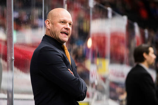 Modos tränare Andreas Johansson
