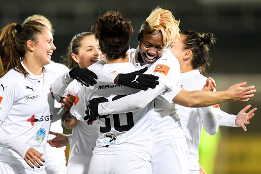 Bläddra bland fler bilder av Fotboll, Dam, Champions League, 8-delsfinal, Rosengård - Slavia Prag