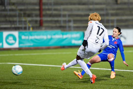 Rosengårds Gaëlle Enganamouit gör 3-0