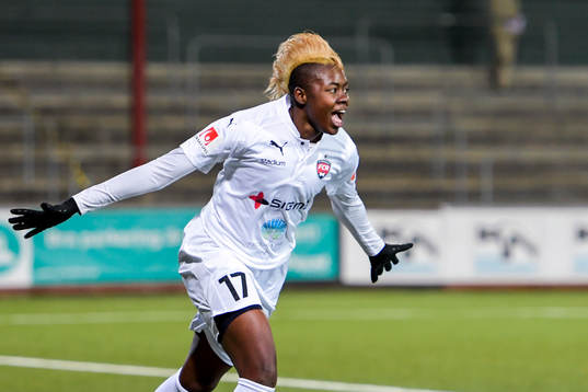 Rosengårds Gaëlle Enganamouit jublar