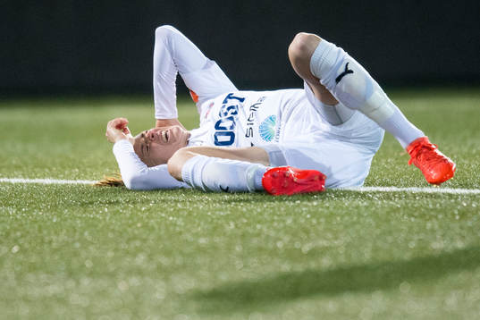 Rosengårds Lotta Schelin tar sig för huvudet