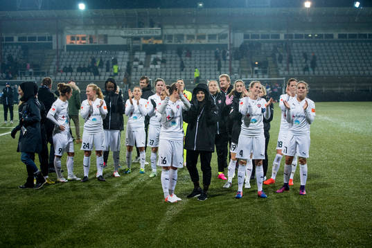 Rosengårds spelare tackar publiken