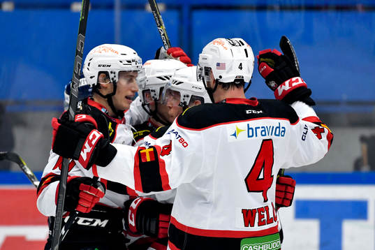 Malmö Redhawks Erik Forssell jublar