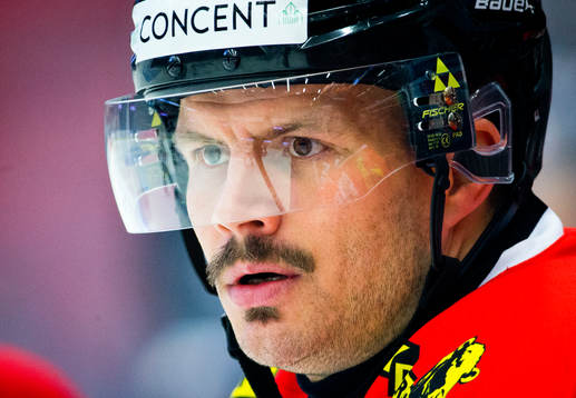 Örebros Johan Wiklander med mustach