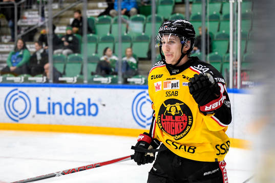 Luleås Bill Sweatt jublar