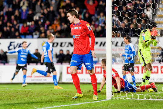 Helsingborgs Adam Eriksson deppar