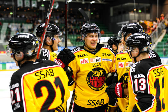 Luleås spelare jublar