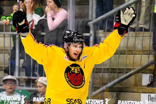 Luleås Brendan Mikkelson jublar