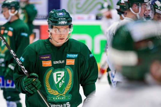 Färjestads Oskar Steen