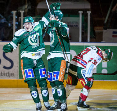 Färjestads John Persson jublar