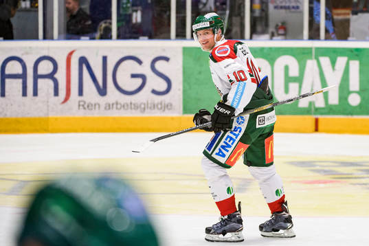 Frölundas Sean Bergenheim åker ut till båset