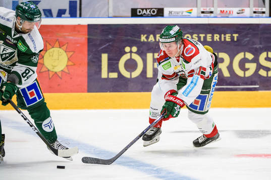 Färjestads Tomas Skogs och Frölundas Victor Olofsson