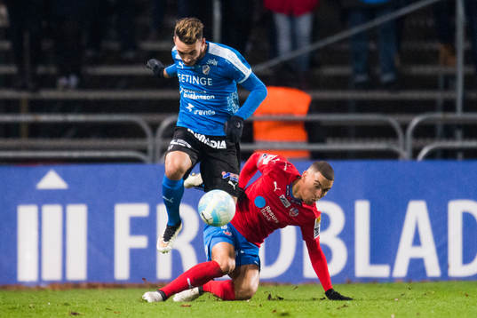 Halmstads Sead Haksabanovic och Helsingborgs Jordan Larsson