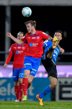 Helsingborgs Alexander Achinioti-Jönsson och Halmstads Ivo