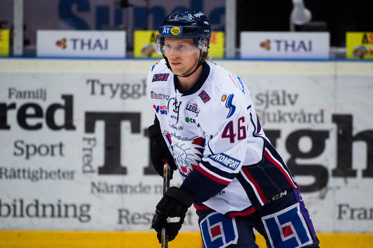 Linköpings Mathis Olimb före ishockeymatchen i SHL mellan