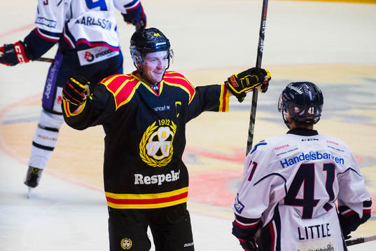 Brynäs Jacob Blomqvist jublar