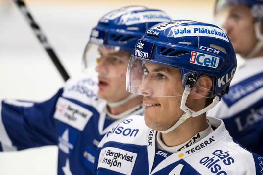 Leksands Jon Knuts  i ishockeymatchen i SHL mellan Leksand