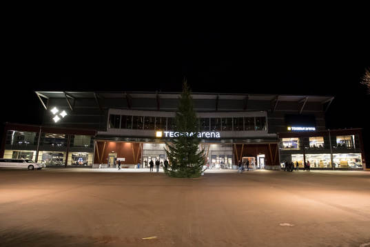 Tegera Arena exteriör i ishockeymatchen i SHL mellan