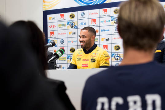 Elfsborgs nyförvärv Alex Dyer presenterades