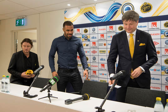 Elfsborgs Alex Dyer kommer in