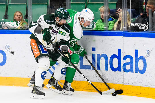Färjestads Tomas Skogs och Rögles Mathias From