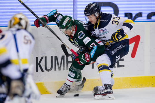 s Niklas Hansson