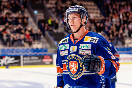 Växjös Olli Palola jublar