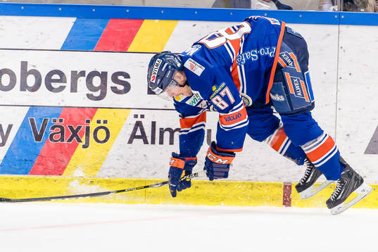 Växjös Robert Rosén hänger på klubban