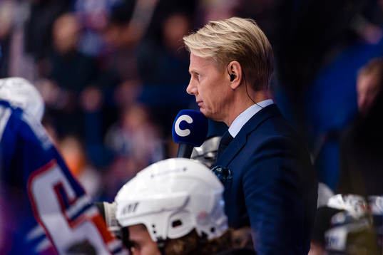 Cmore kommentator Niklas Wikegård