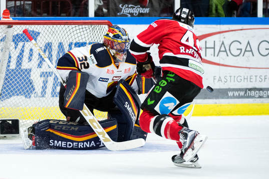 Malmö Redhawks Rhett Rakhshani missar sin straff mot