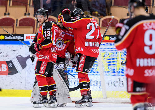 Luleås Julius Junttila (v) och Brendan Mikkelson (h)