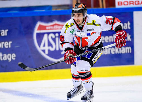 Örebros Greg Squires
