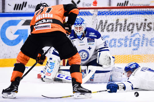 Karlskronas Marcus Paulsson med målchans