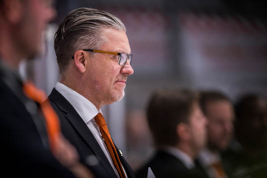 Karlskronas tränare Per Hånberg jublar