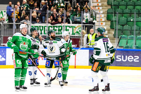 Färjestads spelare jublar