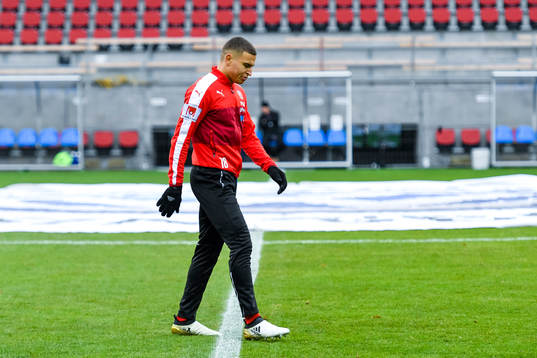 Helsingborgs Jordan Larsson före fotbollsmatchen i kvalet