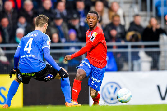Helsingborgs Monday Samuel och Halmstads Ivo Pekalski
