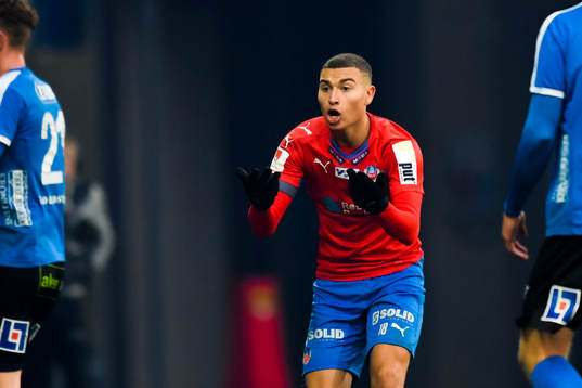 Helsingborgs Jordan Larsson reagerar