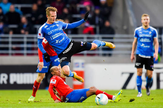 Halmstads Andreas Bengtsson och Helsingborgs Bradley Ralani