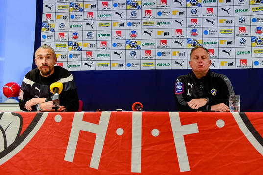 Helsingborgs manager Henrik Larsson och Halmstads tränare
