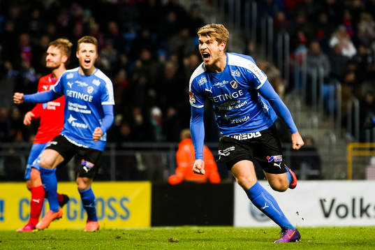 Halmstads Marcus Mathisen jublar