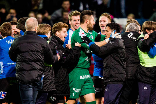 Halmstads spelare jublar