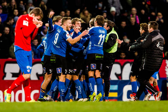 Helsingborgs Adam Eriksson deppar samtidigt som Halmstads