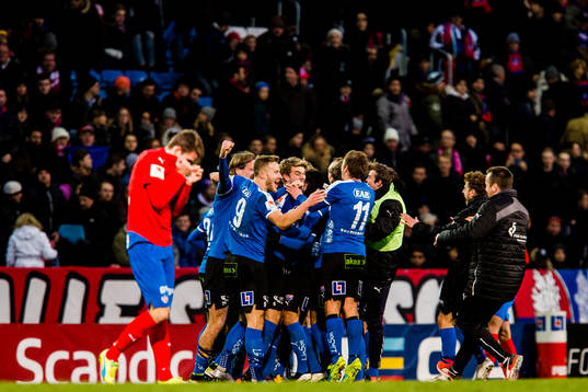 Helsingborgs Adam Eriksson deppar samtidigt som Halmstads