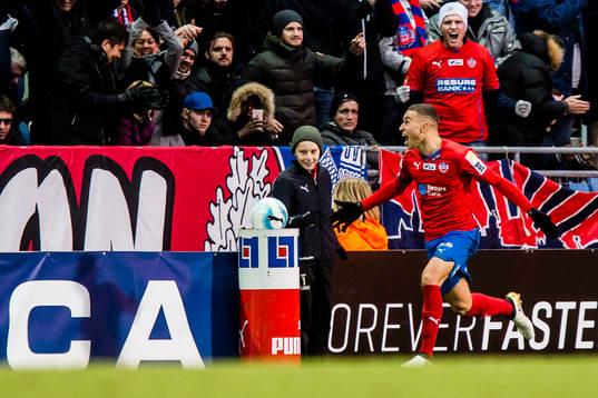 Helsingborgs Jordan Larsson jublar