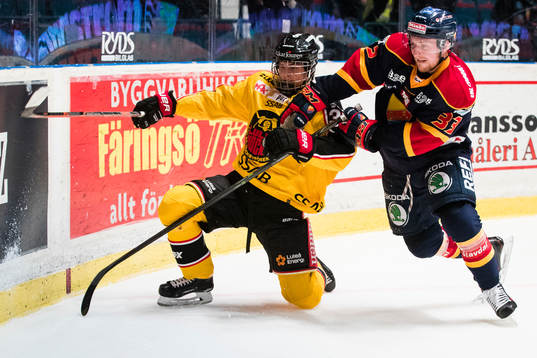 Luleås Isac Lundeström och Djurgårdens Linus Hultström