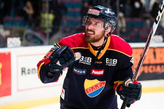 Djurgårdens Mikael Ahlén jublar