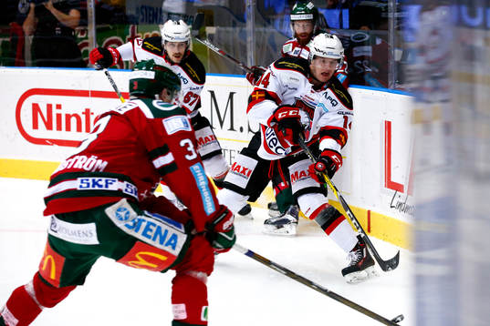 Malmö Redhawks Carl-Johan Lerby och Frölundas Robin