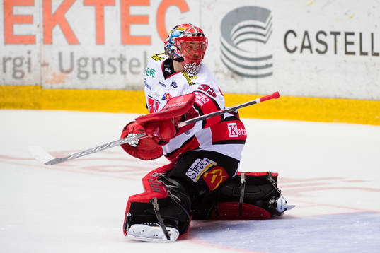 Örebros målvakt Julius Hudacek släpper in Brynäs