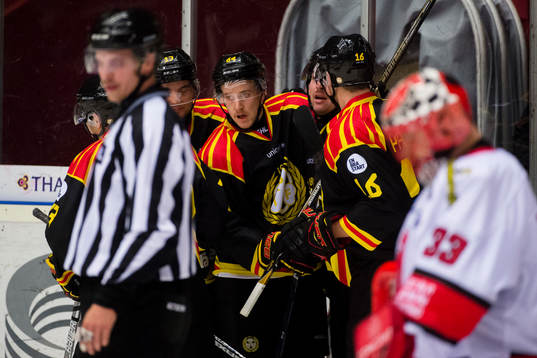 Brynäs Jonathan Pudas jublar